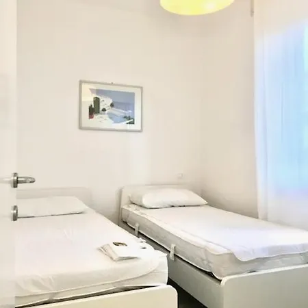 Villa Dei Fiori Pineta Apartment Lignano Sabbiadoro