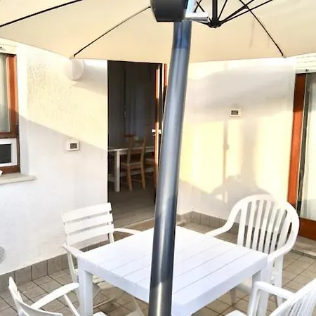 Apartment Villa Dei Fiori Pineta Lignano Sabbiadoro